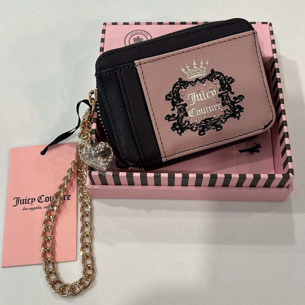 👑Cute. Juicy Couture Wristlet. - Picture 2 of 16